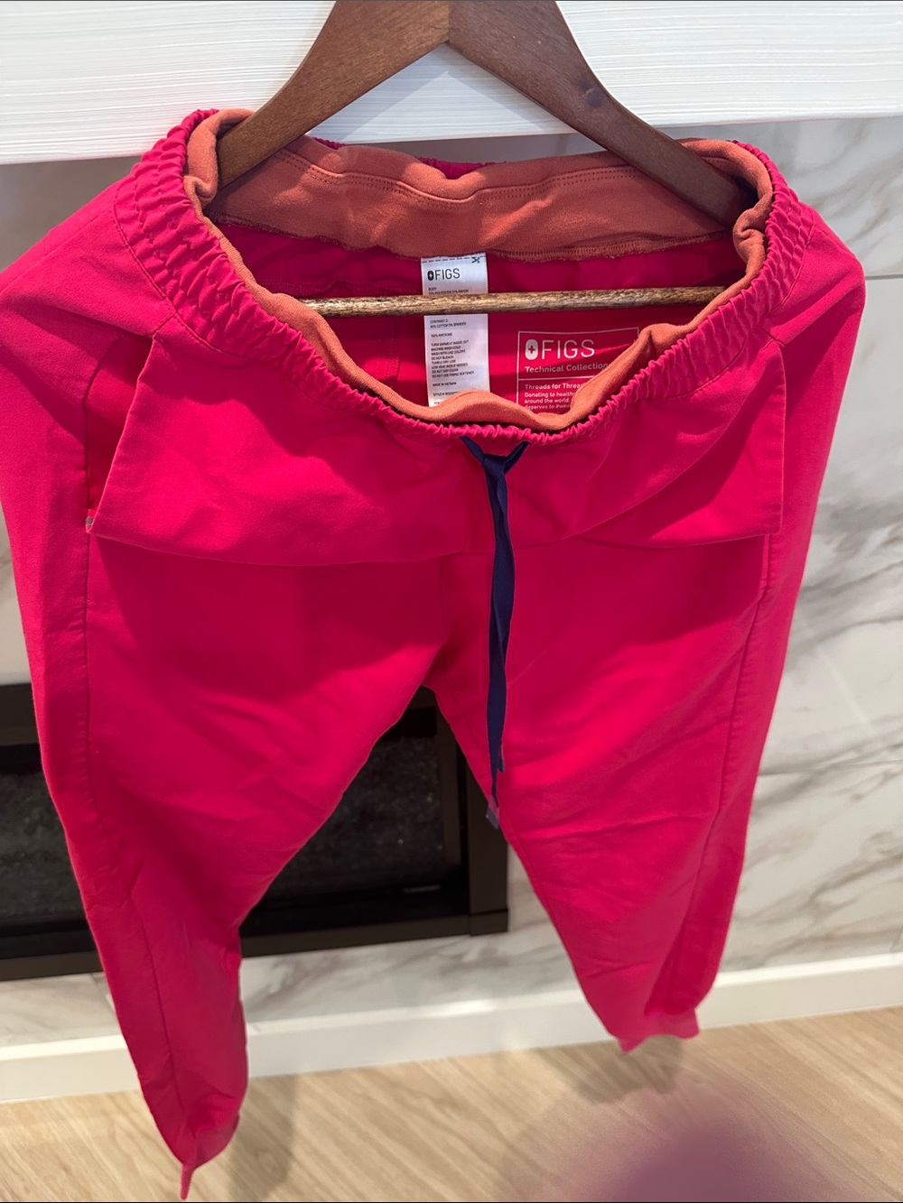 Figs Hot Pink Scrub Joggers with Navy Drawstring Small Tall